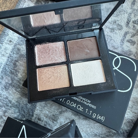 Nars Bundle of Blushes, Eyeshadow Palettes, Eyeshadow Sticks, Bags EUC - Picture 12 of 16